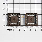 Đế IC vuông 44 chân PLCC44 chân dán SMD